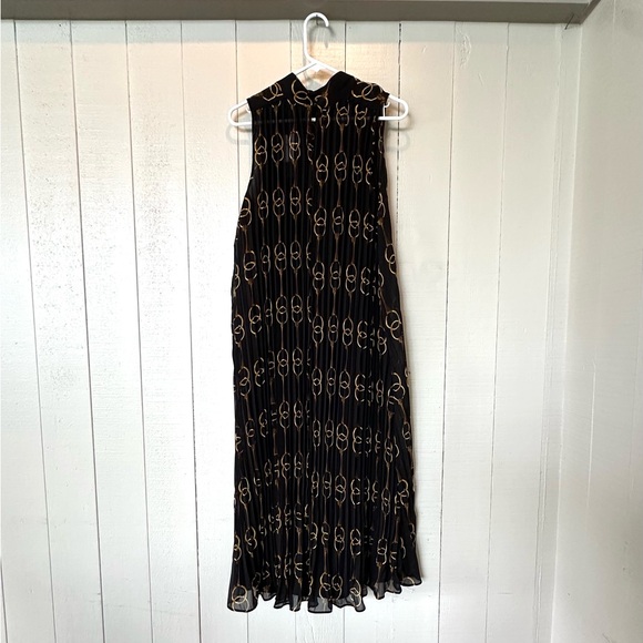 Banana Republic Black Pleated Sheath Dress w/Horsebit Design Small NWT - Picture 6 of 16